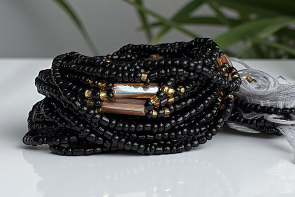 Waist Beads / Afrikaanse Heupketting -  Obasogie - Zwart (Traditioneel niet-elastisch koord)